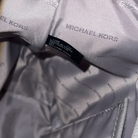 Great EUC Michael Kors purse - Picture 10 of 10